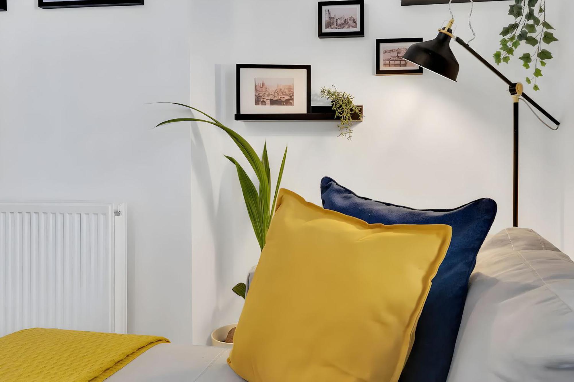 City Centre 2 Bedroom Apt - Free Parking - Wifi - Smart Tv Plymouth Exteriör bild