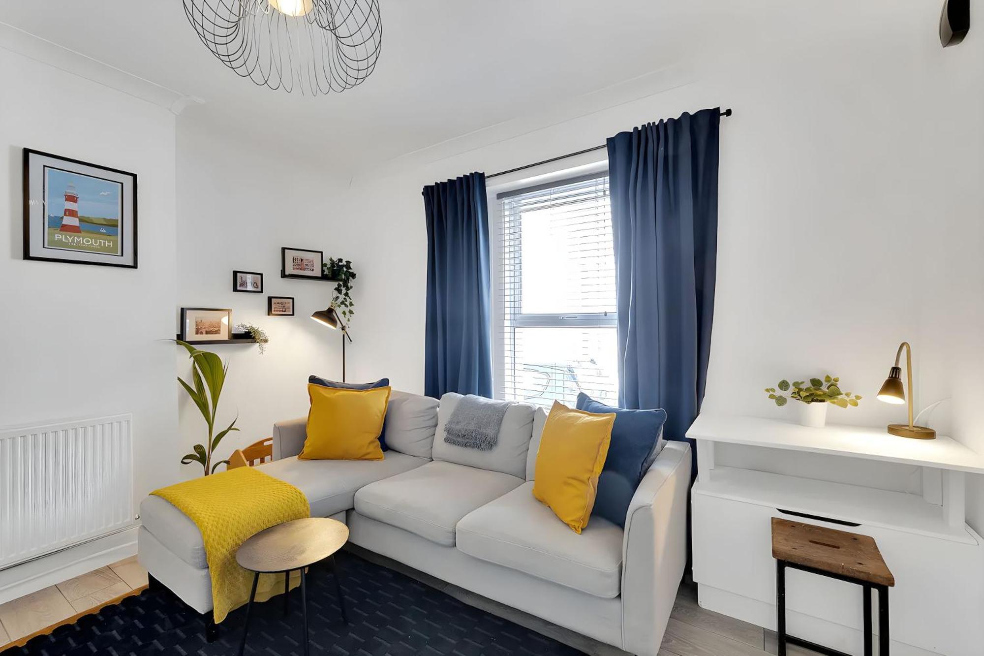 City Centre 2 Bedroom Apt - Free Parking - Wifi - Smart Tv Plymouth Exteriör bild