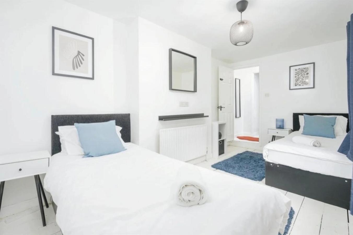 City Centre 2 Bedroom Apt - Free Parking - Wifi - Smart Tv Plymouth Exteriör bild